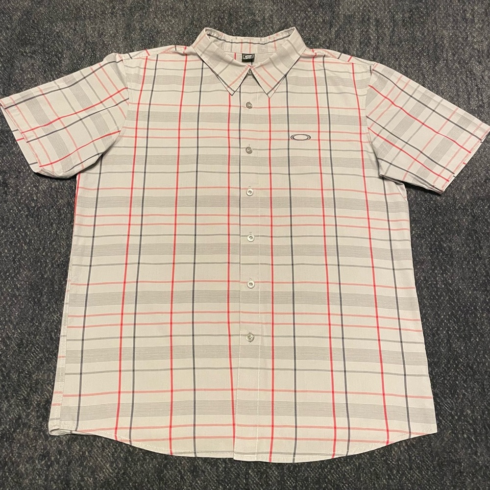Oakley Gray and Red Casual Button Down Shirt